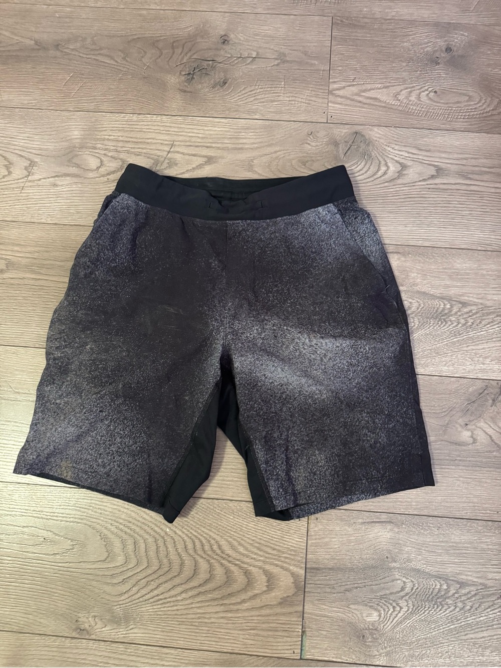 lululemon Men's Black Performance Shorts Size Small Inseam 10” UNLINED